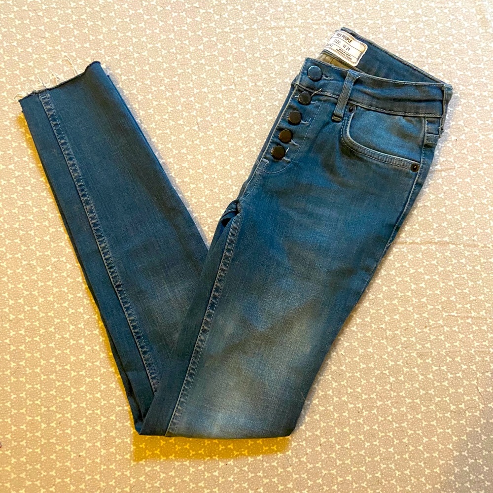 Free People -Skinny Jean W 24
